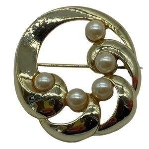 Vintage Brooch Pin Faux Pearls Gold Tone Abstract Wave Swirls Design